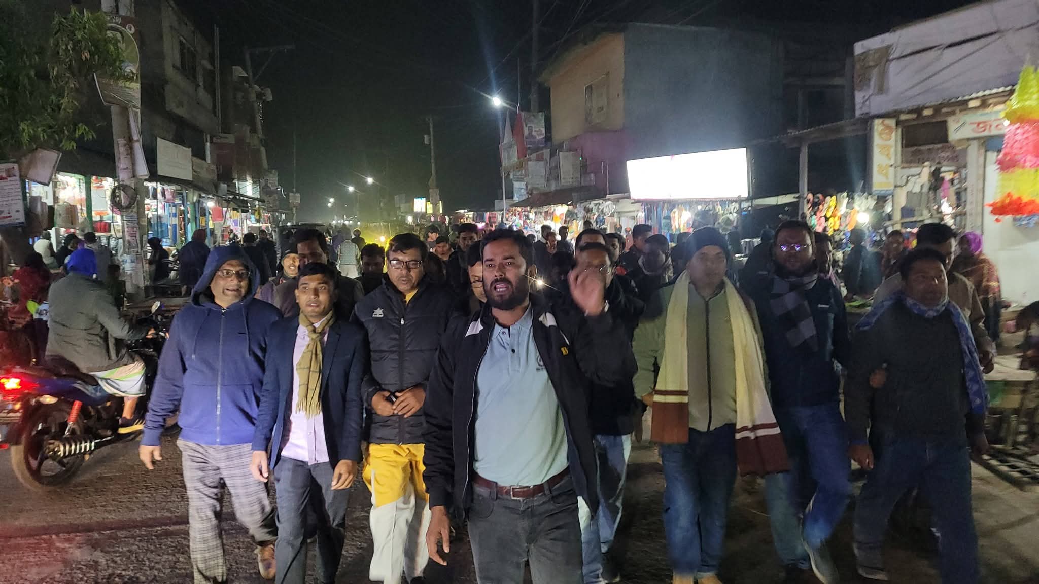 তারেক রহমানের আগমন উপলক্ষে রাণীশংকৈলে যুবদলের আনন্দ মিছিল
